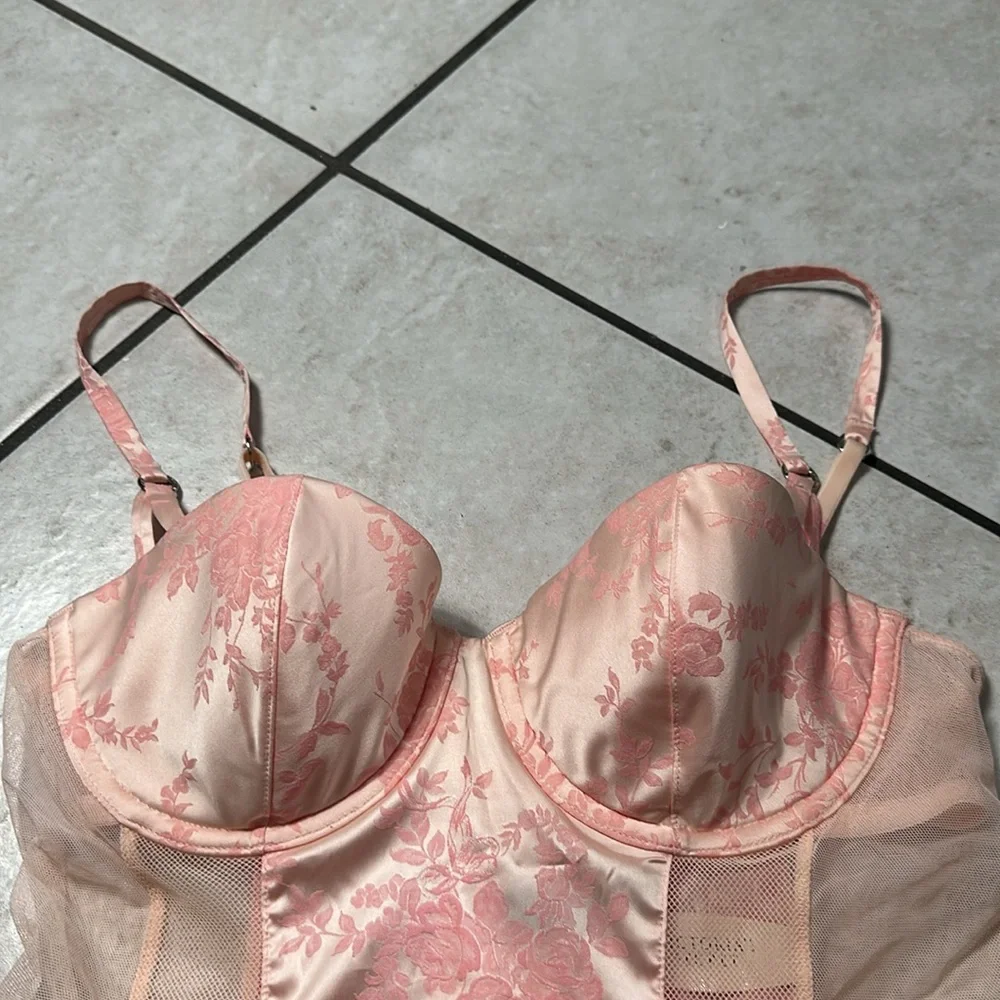 NWT Victoria’s Secret Baby Pink Floral‎ Satin Bustier Corset